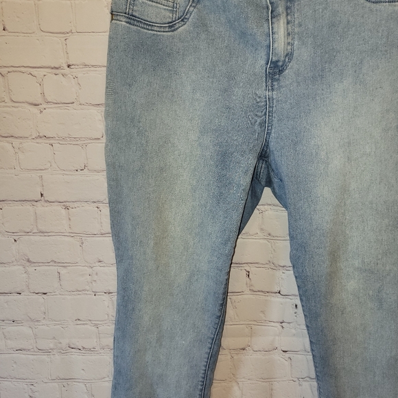 Iman Skinny Jeans - Picture 9 of 9